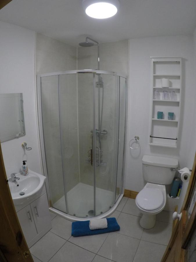Grenane Heights Bed & Breakfast เคนแมร์ ภายนอก รูปภาพ