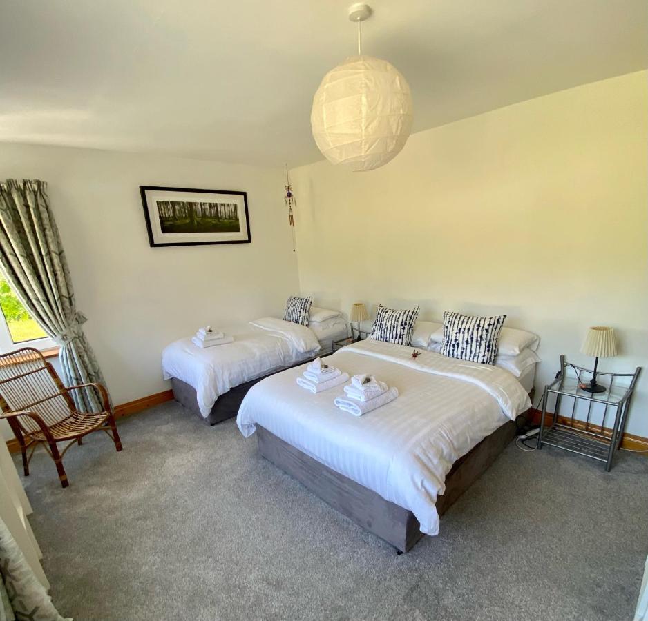 Grenane Heights Bed & Breakfast เคนแมร์ ภายนอก รูปภาพ